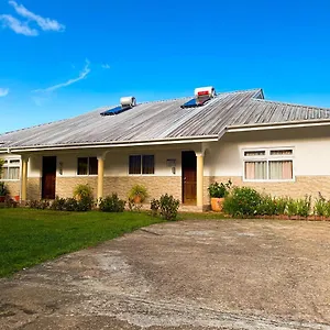 Апартаменты Grace Self Catering